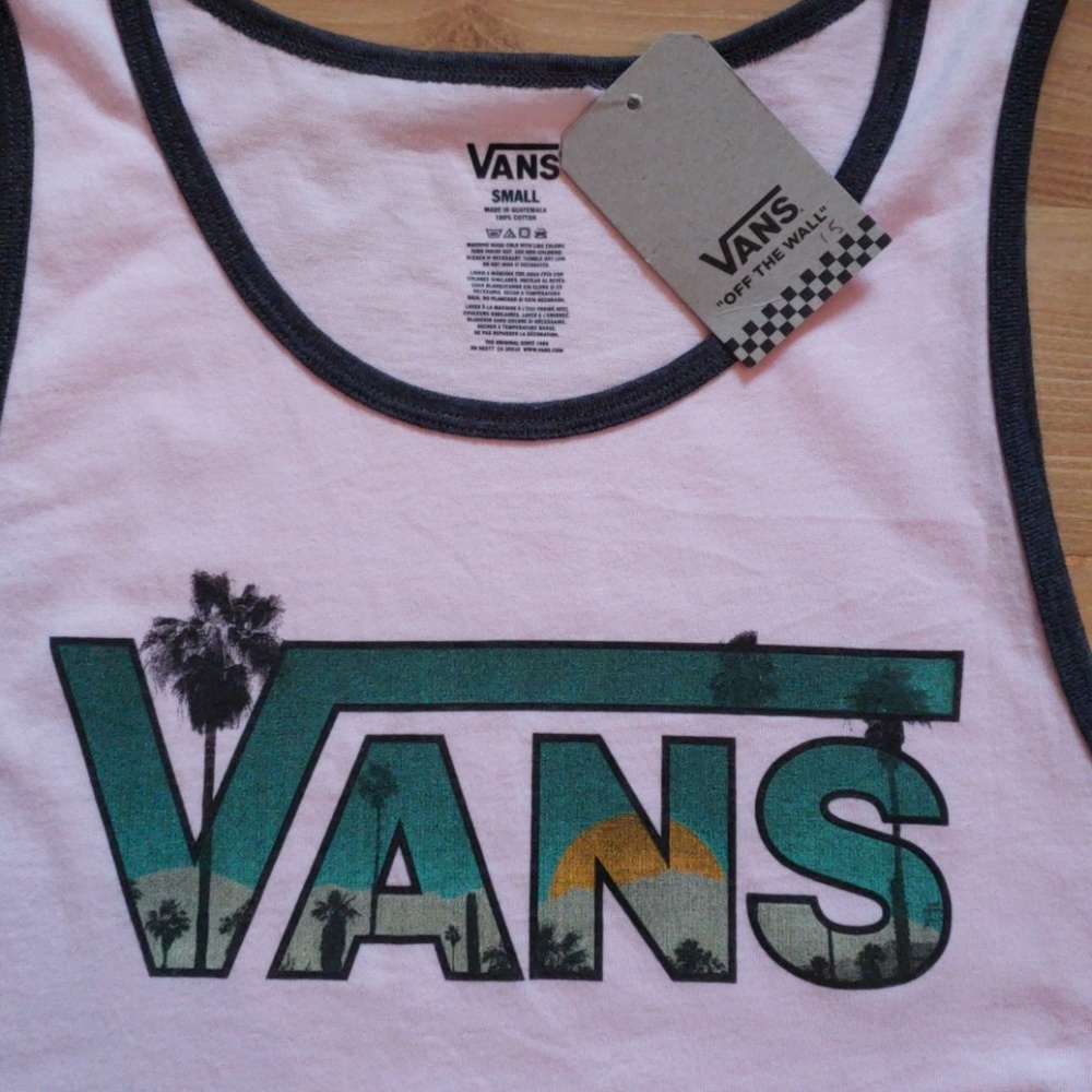 Vans - Picture 2 of 3